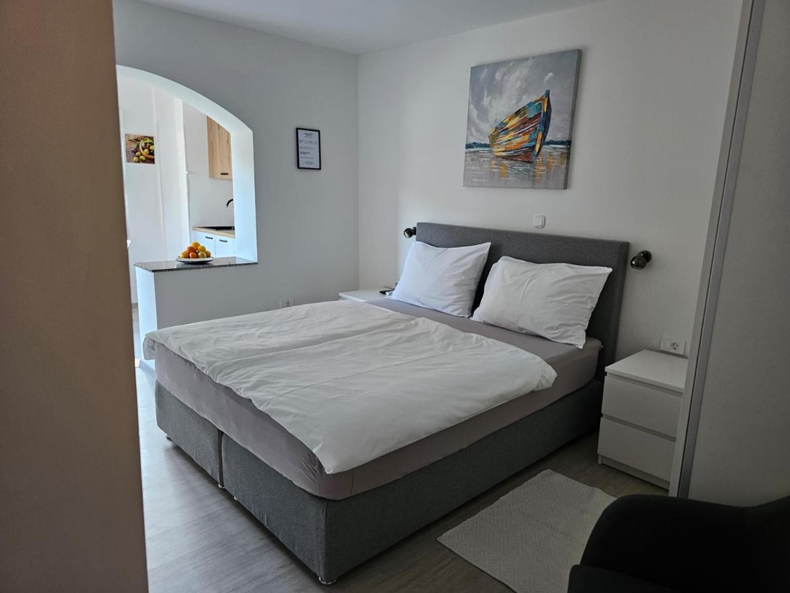 Apartments Zala Matusan Supetarska Draga Eksteriør billede